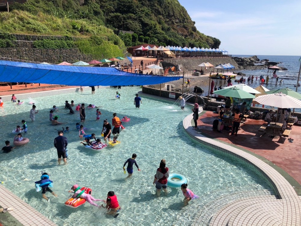 龍洞灣海洋公園兒童戲水池The children_s play pool at Longdong Bay Ocean Park